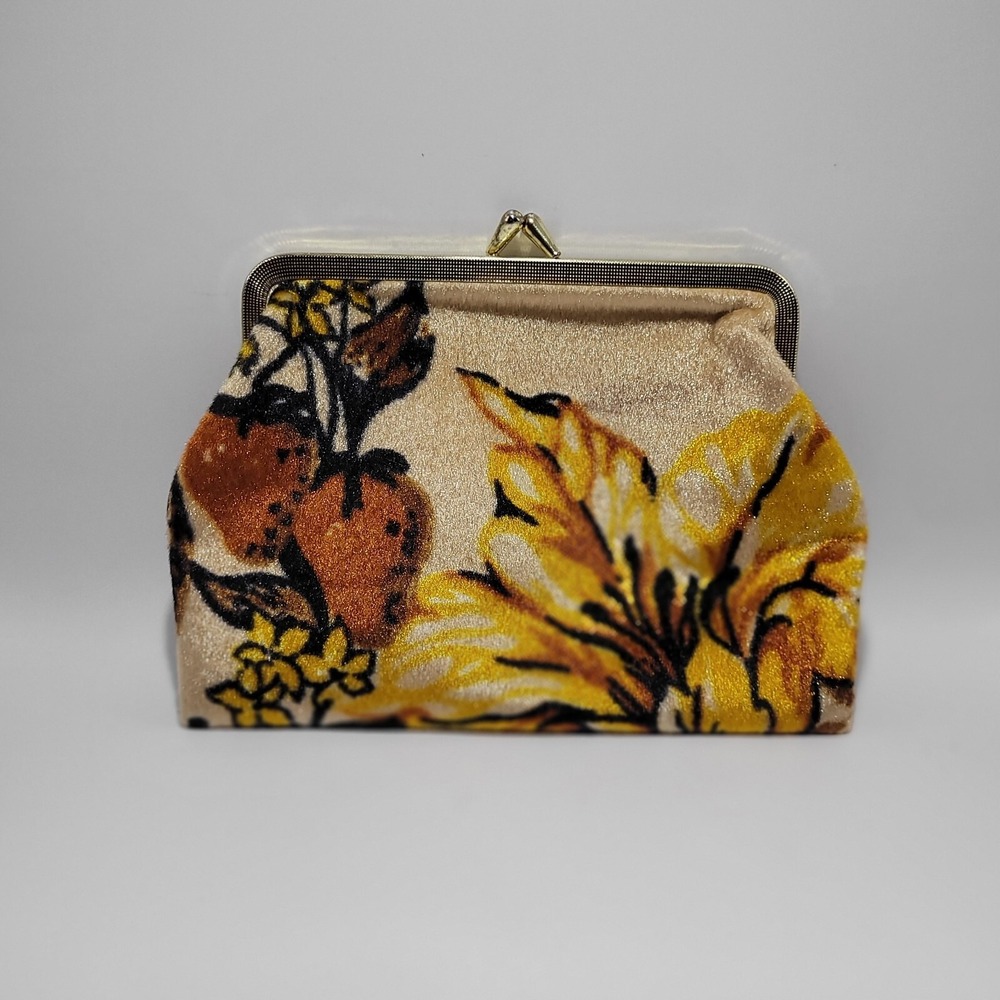 Cute Vintage Velvet Strawberry‎ Floral Coin Purse